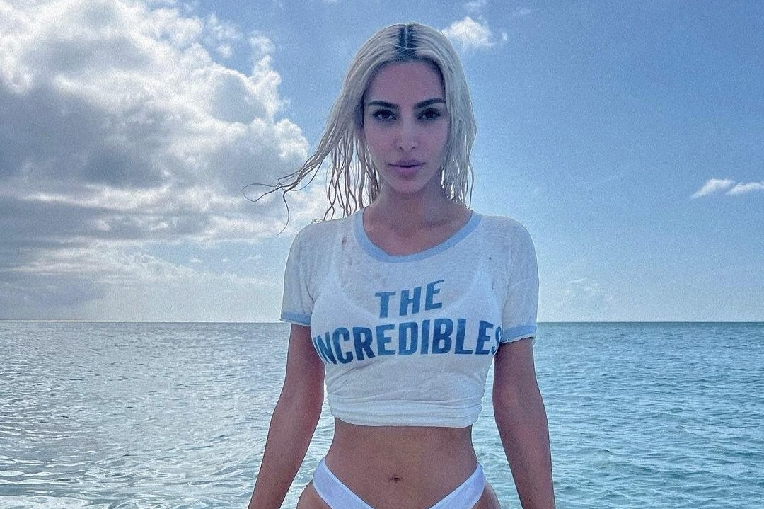     Ким Кардашьян наглядно показала результаты экстремального похудения, из-за которого заболела