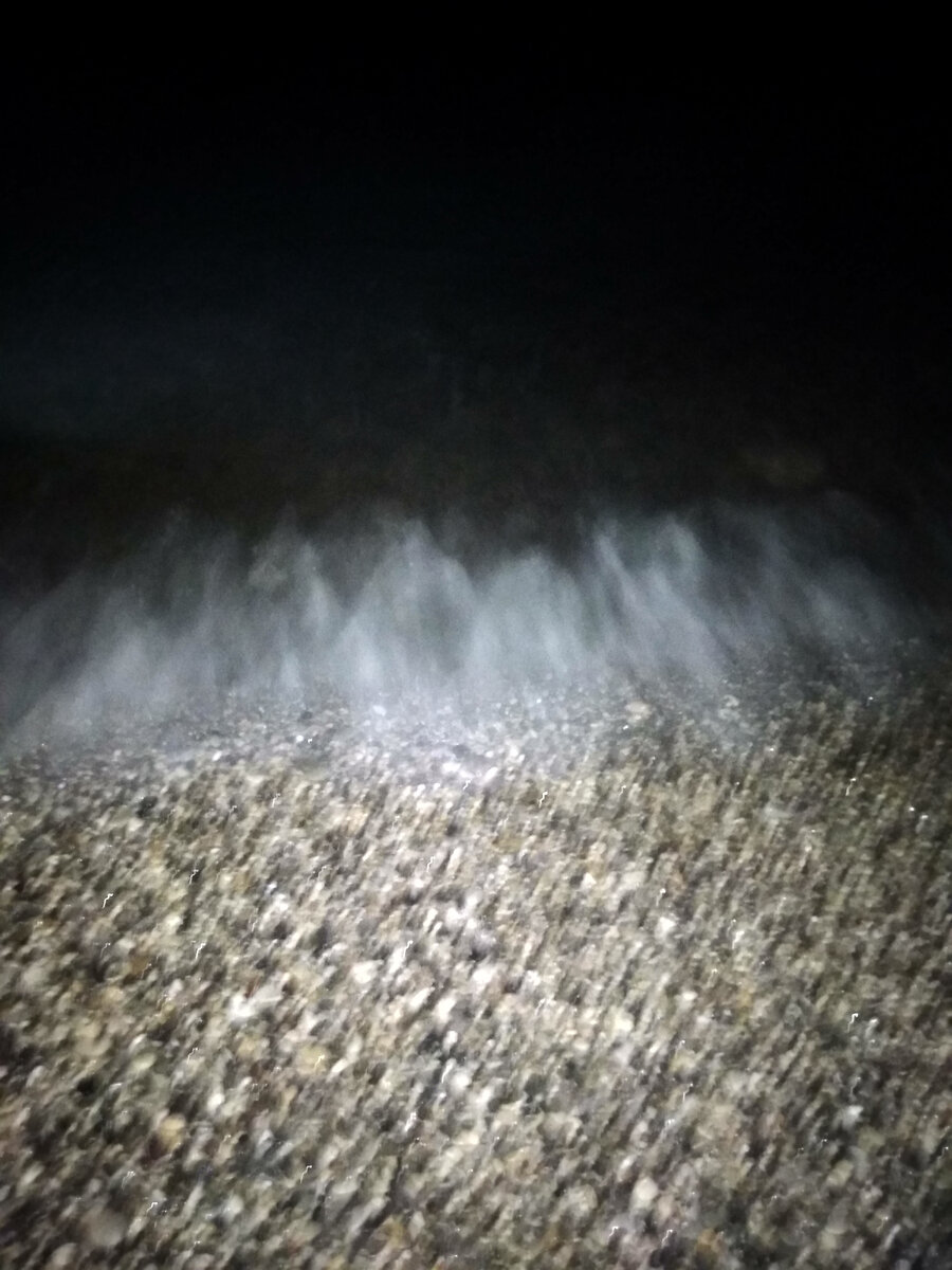 Как прекрасно ночное море... Прогулка моя. Фото моё.