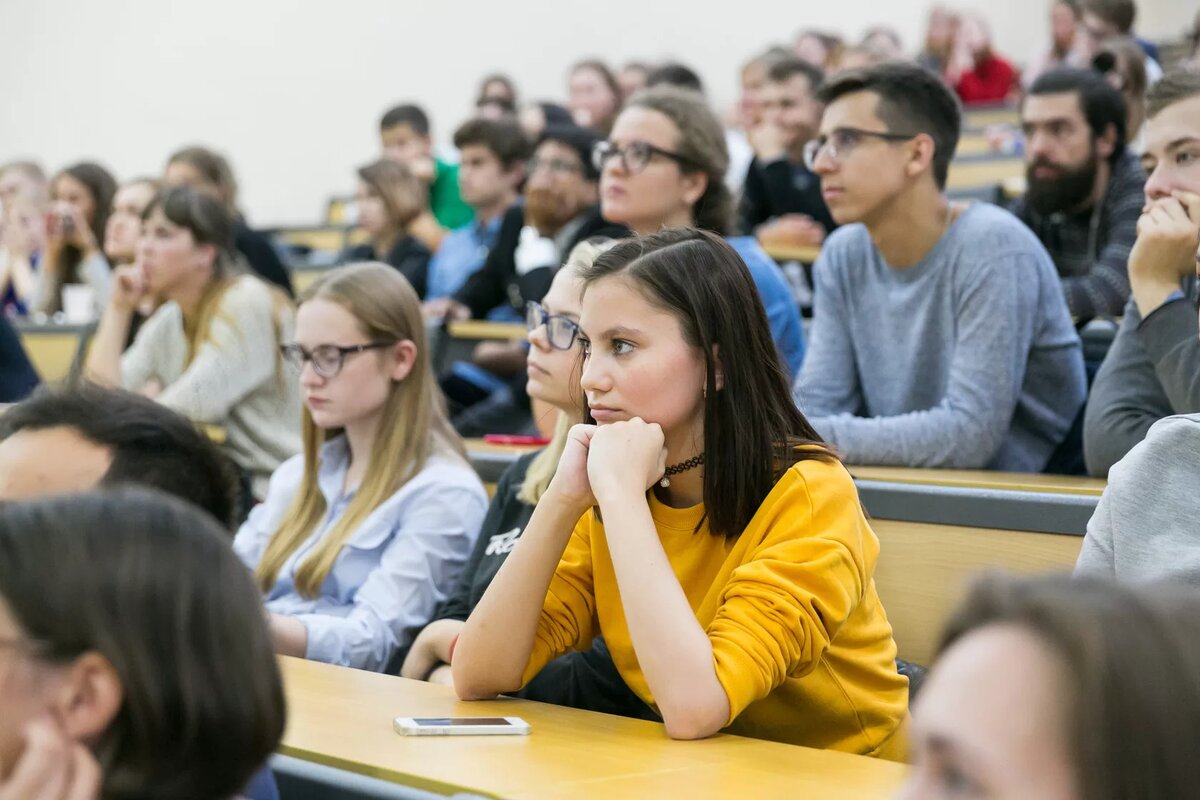 Егэ высшую школу экономики. Экзамены вшэ. Образование в россии иностранных граждан. Английский экзамен вшэ. Вшэ поступление.