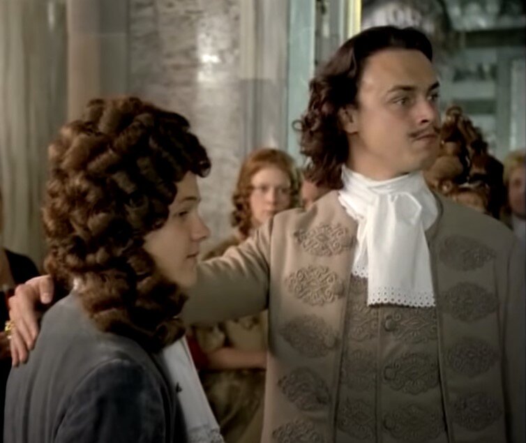 Кадр из х/ф "В начале славных дел". 2-я серия, 1980 г. Петр I заявляет, что скоро будет жаловать дворянством за ум.