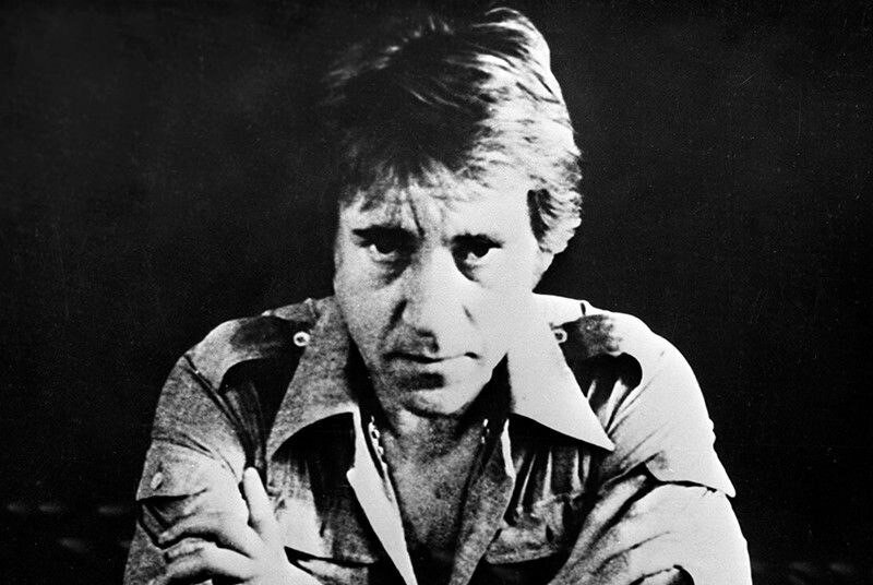 Какие долги оставлись у Высоцкого после его смерти. Откуда они у него ...