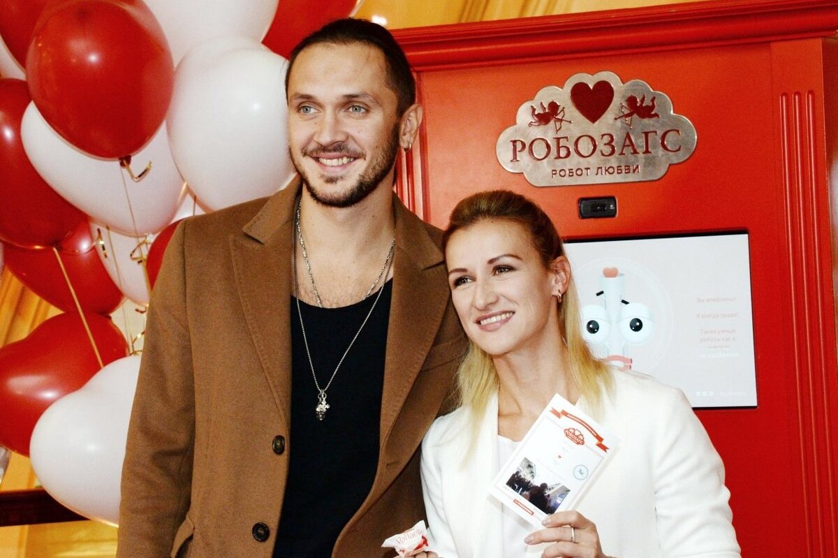     Татьяна Волосожар и Максим Траньков: поцелуй на льду, пророческая программа и рождение двоих детей