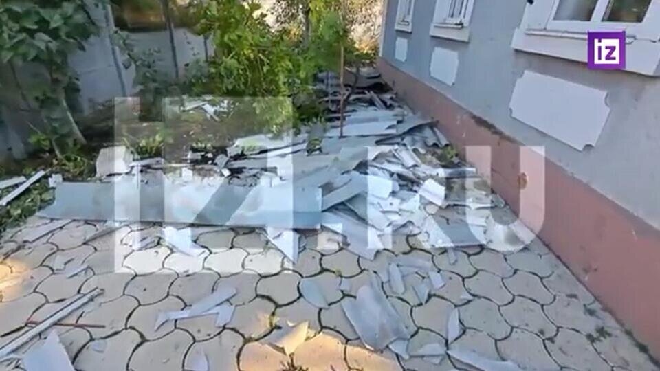     "У меня нет дома": кадры последствий обстрела района в Донецке Скриншот видео