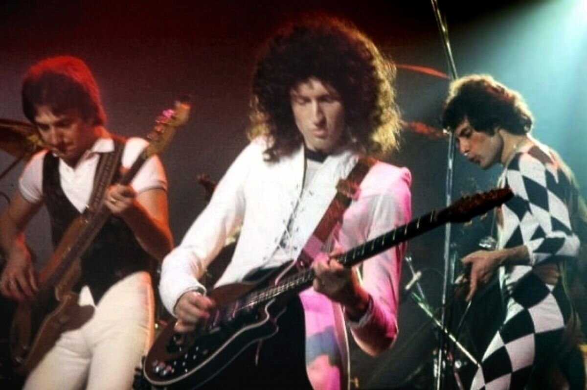    Queen выпустила записанную более 30 лет назад песню