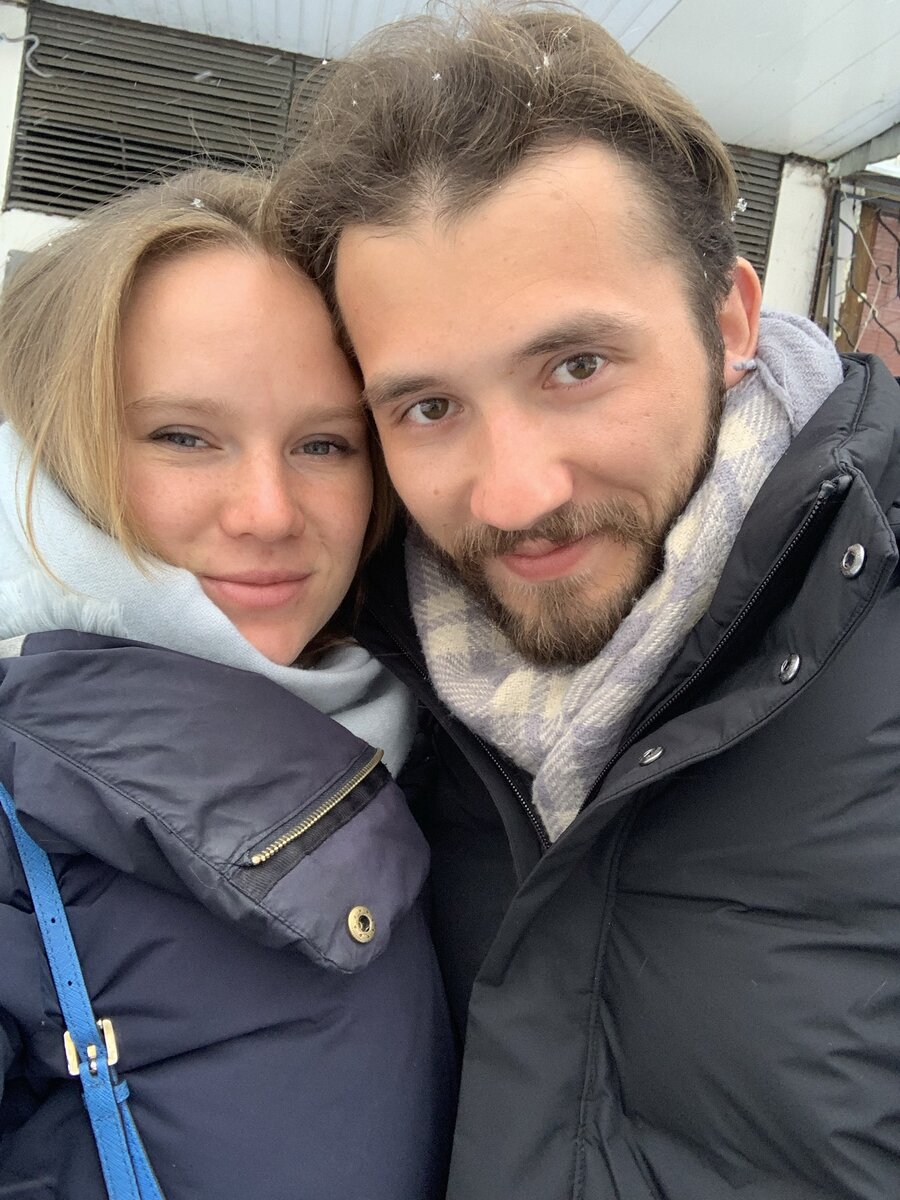 По отёкшему лицу понятно - или пила, или беременна