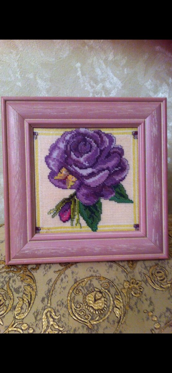 Маленькая работа из журнала и рамочка из запасников.