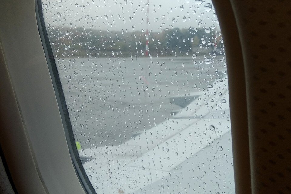     В Липецке продлили режим временного ограничения полетов Юлия КЛЮЕВА