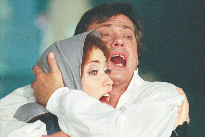 Николай Караченцов и Анна Большова в рок-опере "Юнона и Авось"