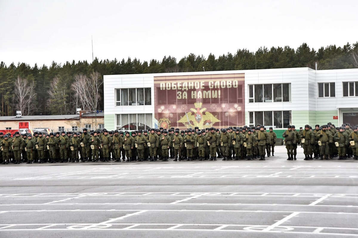     Мобилизованные сибиряки в новосибирском центре подготовки