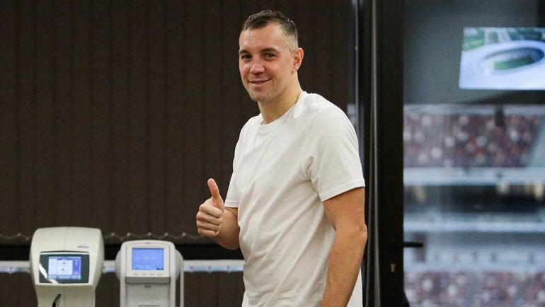    Артем Дзюба.ФК «Локомотив»