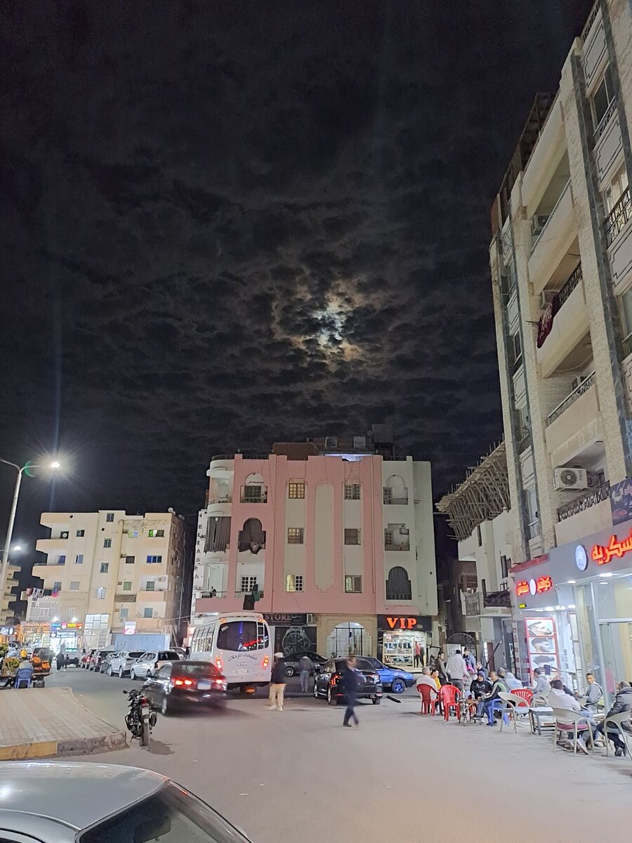 Ночь в Хургаде. Моё фото для Дзен.