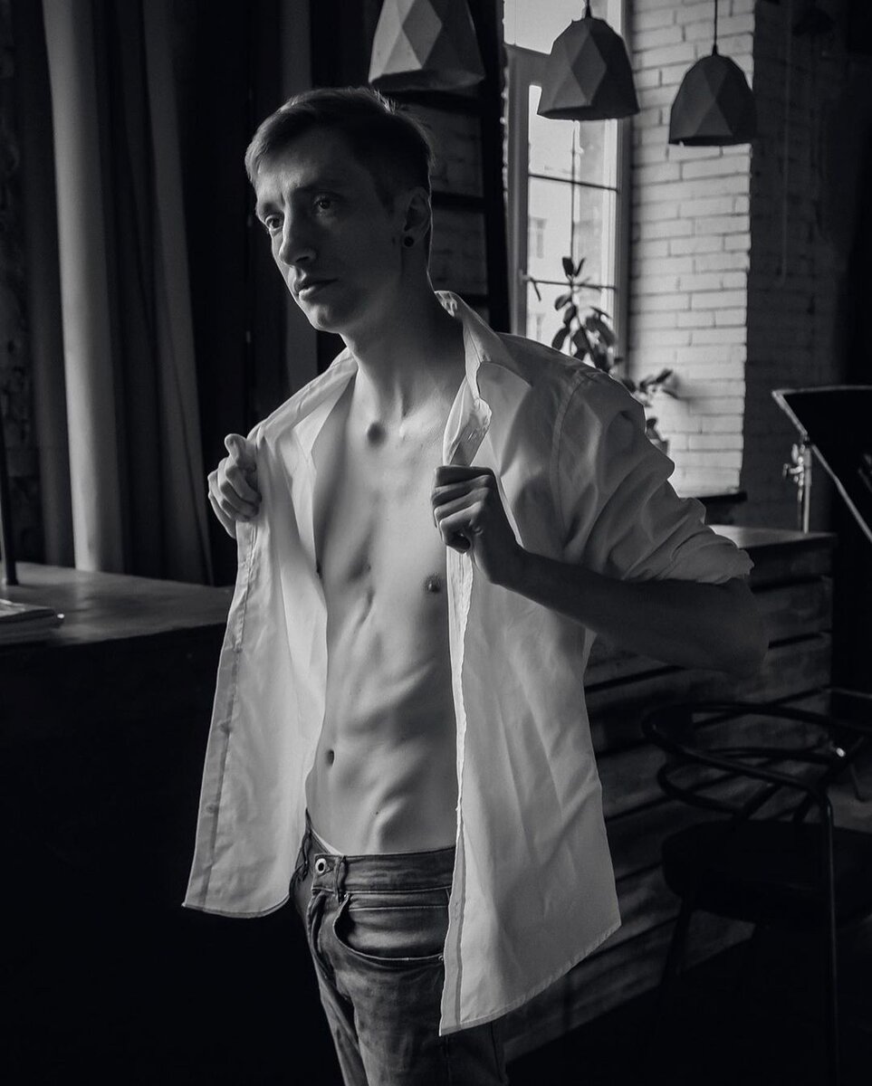 Лично мне фотография и блоггинг очень сильно помогли с повышением уверенности в себе.