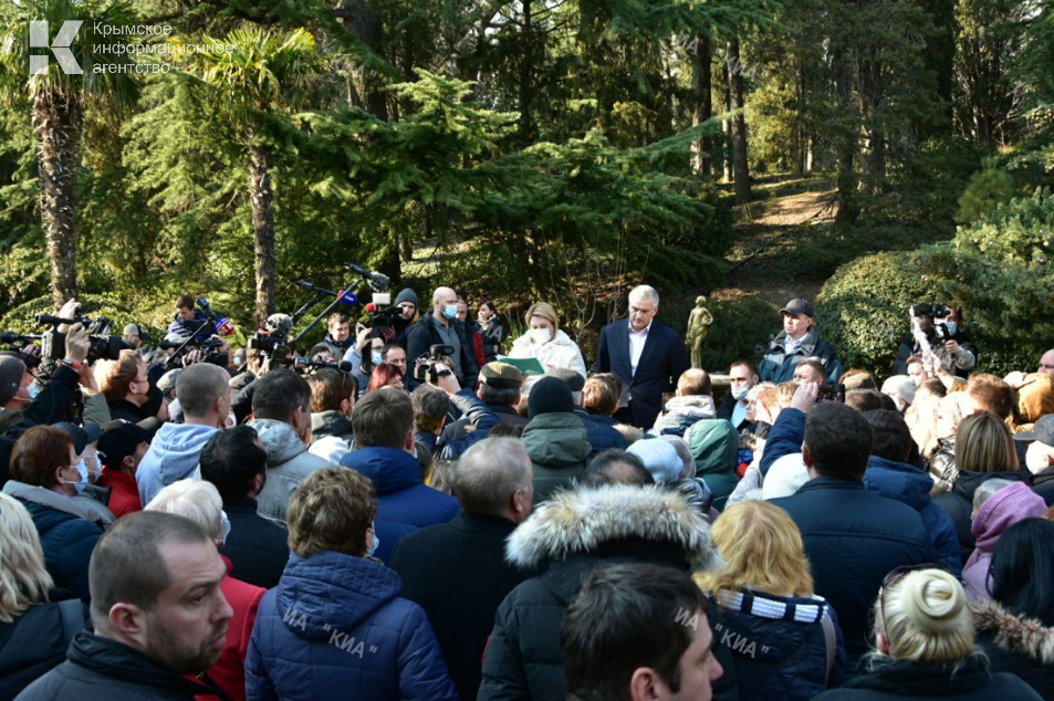 Встреча крым. Глава администрации Фороса. Новости Крыма. Форос новости. Новости Крым Форос.