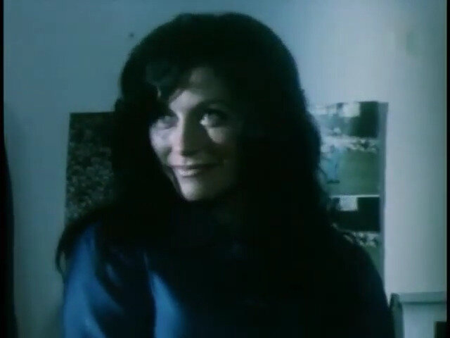 А Мария всего лишь женщина. Но она тоже подпольщица. И никаких споров с мужем. Только однажды у нее кончаться силы.