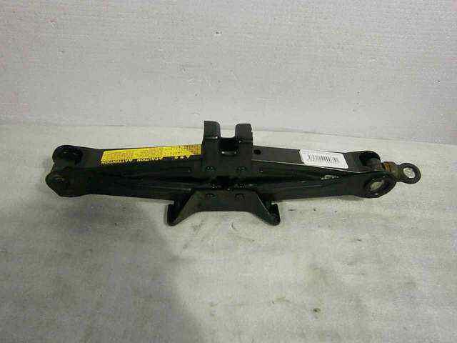 автомобильный домкрат