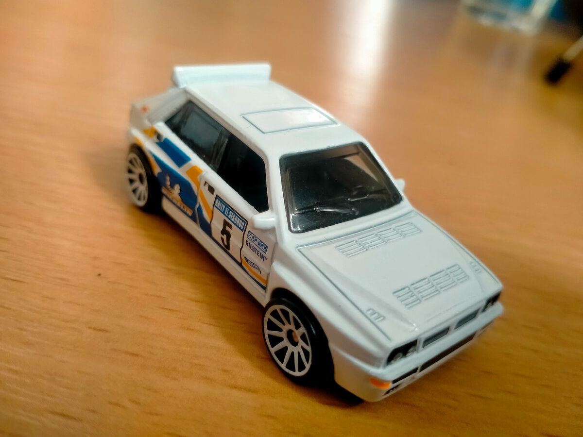 Легенда ралли от компании Hot🔥WheelsLancia Delta HF Integrale.