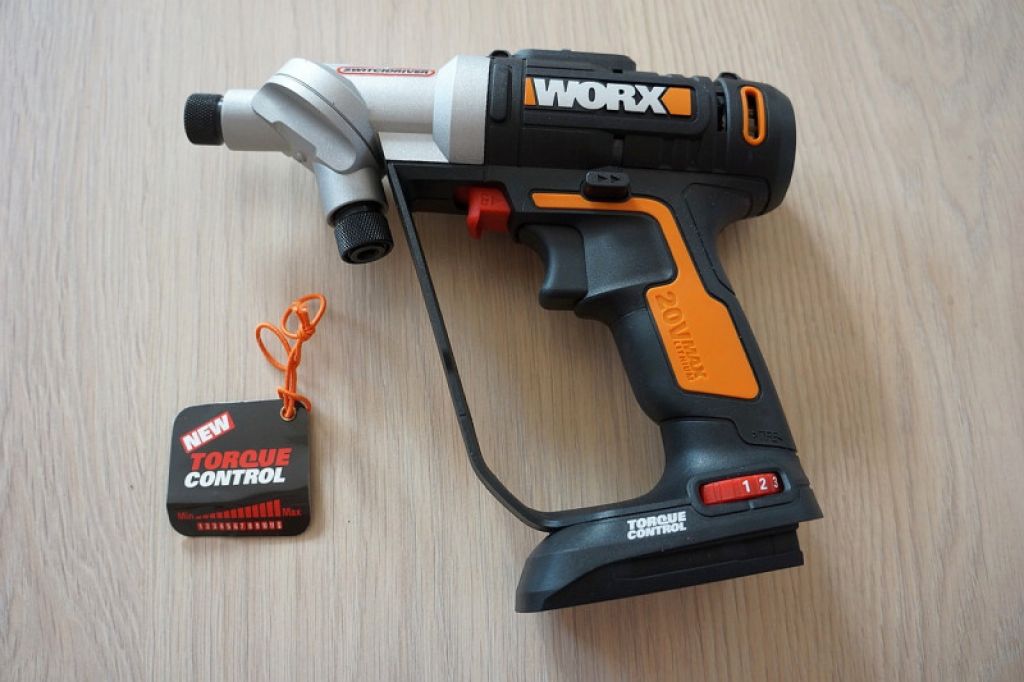 Шуруповерт WORX с двойным поворотным патроном1