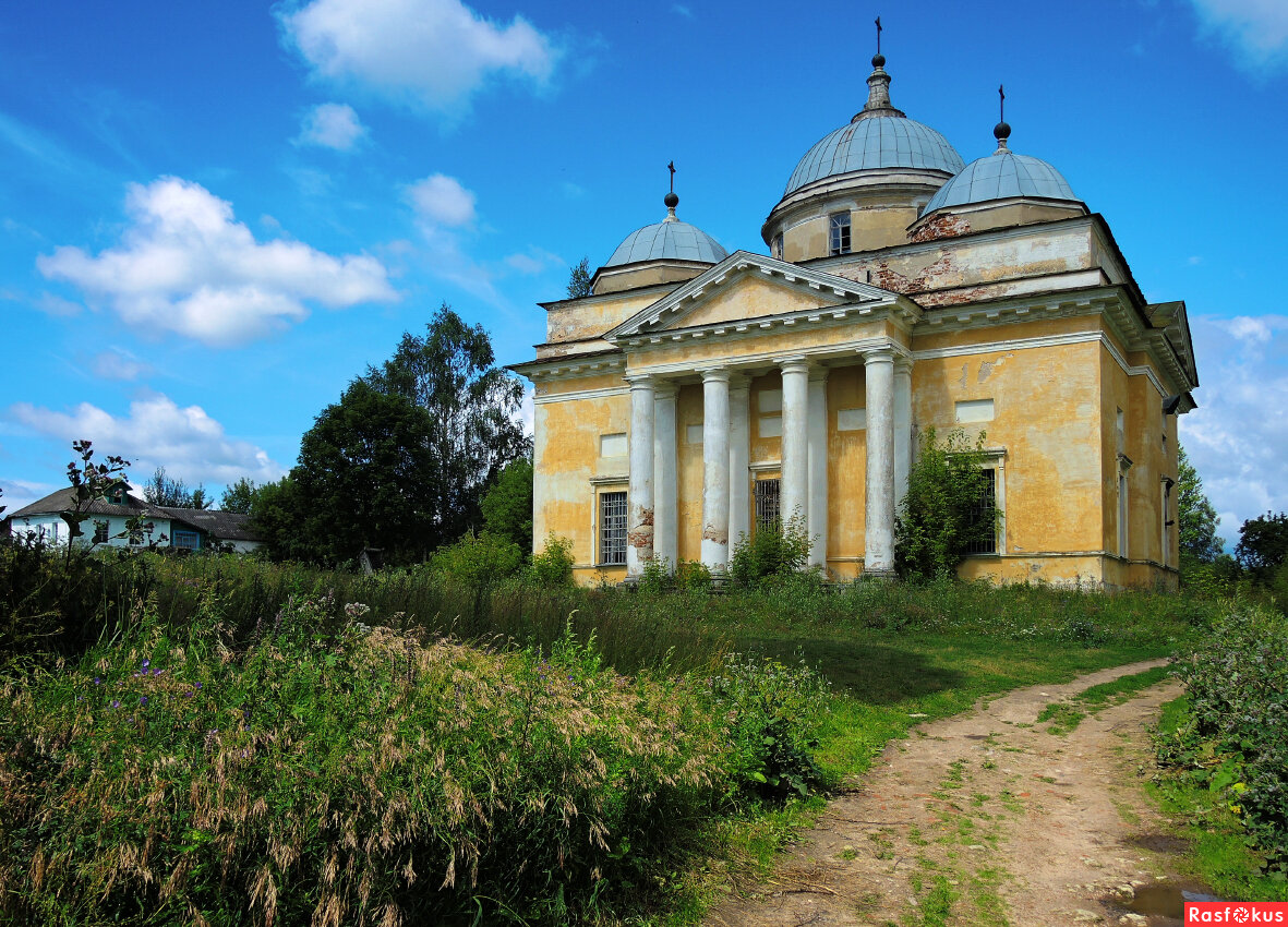 Погода тверская обл старицкий. Борисоглебский монастырь Старица. Храм Бориса и Глеба Старица.