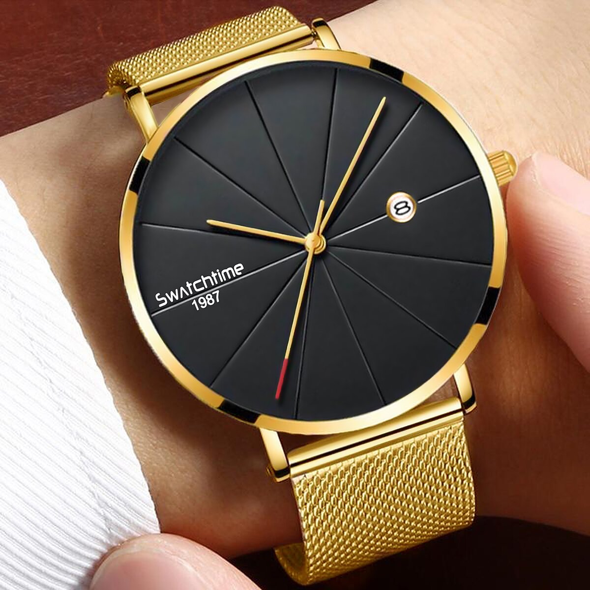 Модные наручные часы