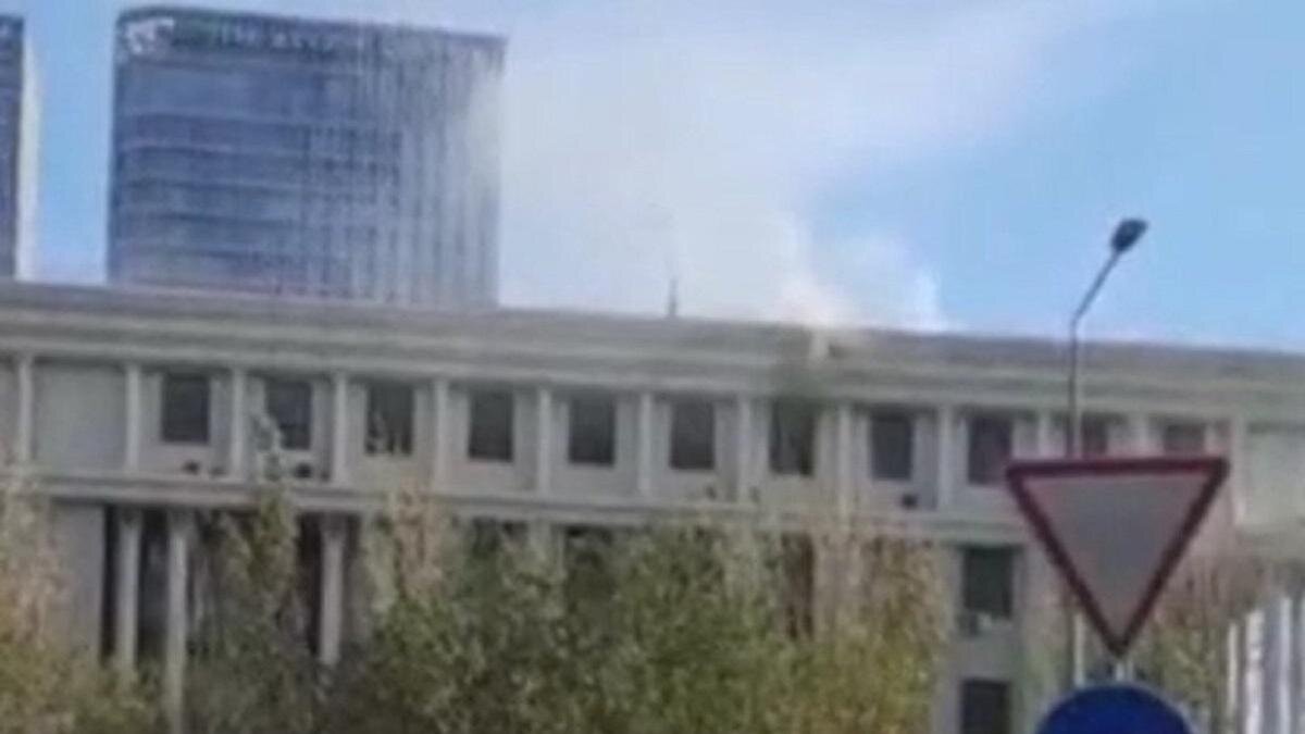    Пожар в здании Минобороны в Астане:t.me/egovpress