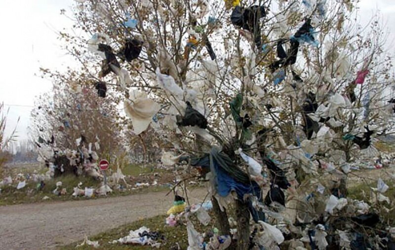 Картинка отсюда: https://universe-tss.su/uploads/posts/2020-01/thumbs/1579873849_musor-1.jpg