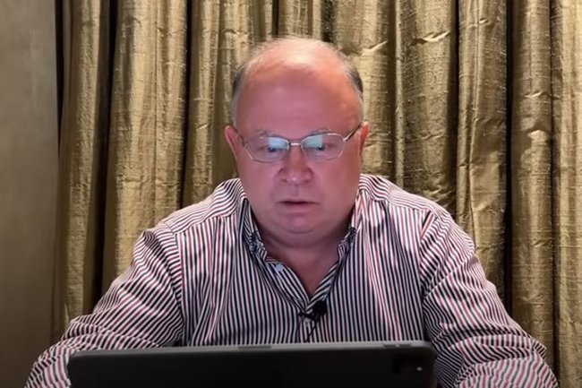    Андрей Караулов