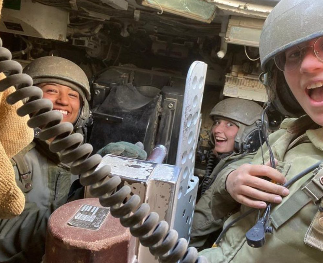 Полностью женский экипаж танка "Меркава-4"