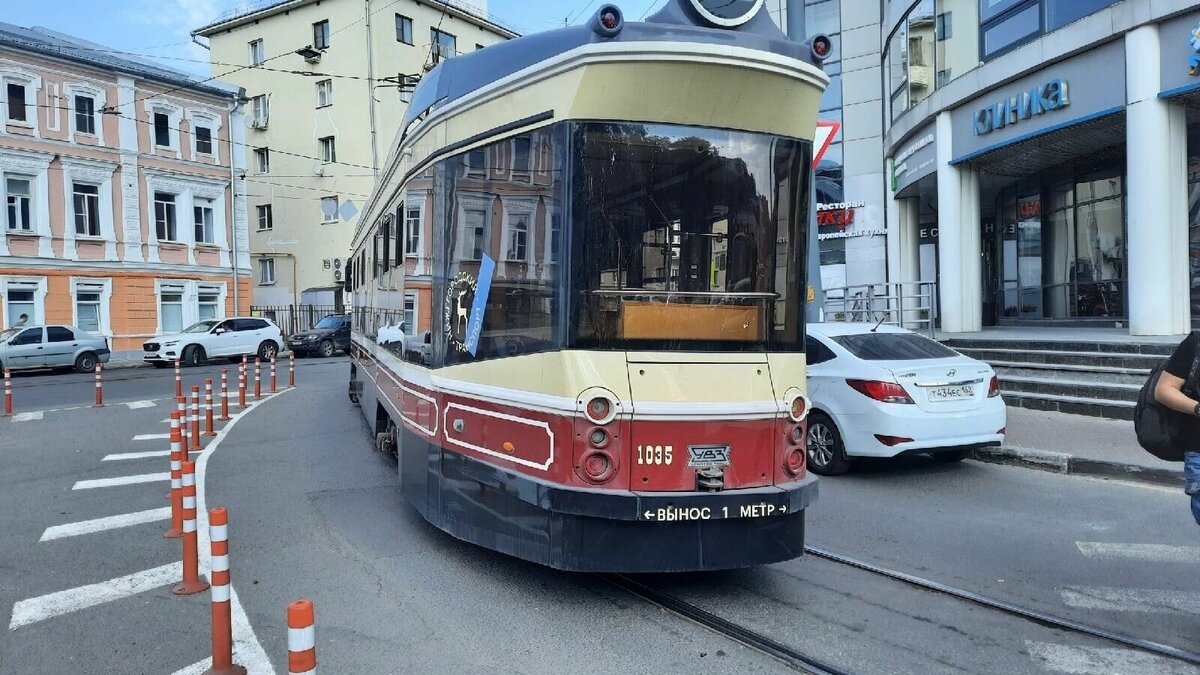     Движение транспорта, в том числе трамваев, ограничат по улице Ошарская в Нижнем Новгороде 23 декабря. Информация об этом размещена в постановлении на сайте мэрии.
