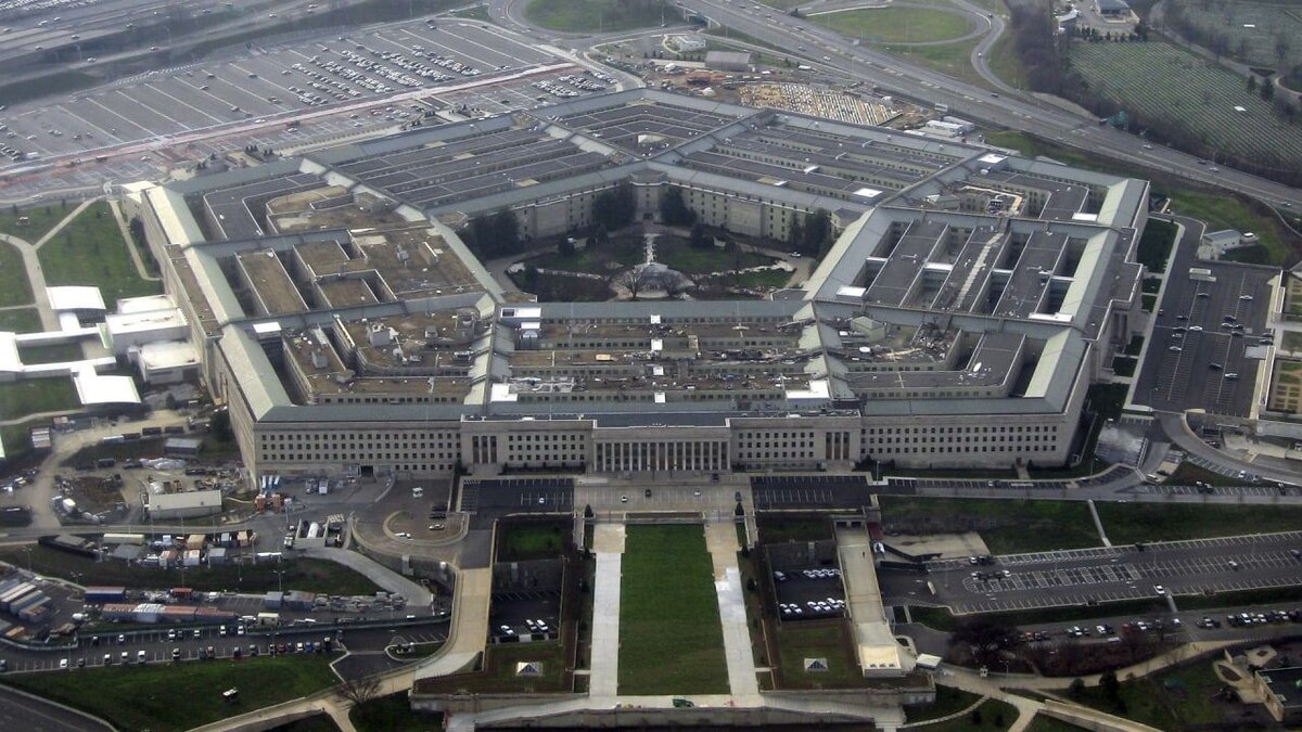        wikipedia.org | David B. Gleason from Chicago, IL - The Pentagon/CC BY-SA 2.0