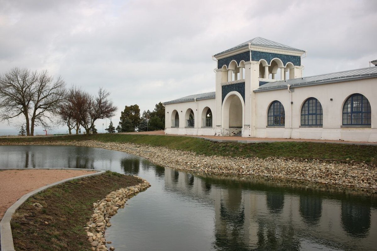 Крыло с арт-резиденцией.