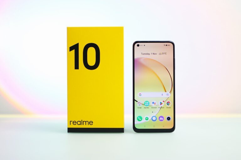    Realme 10 не предлагает тонких рамок и топового процессора, но смотрится недешёво и выполняет любые повседневные задачи без тормозов и ощутимых проблем. Фото: yugatech.com