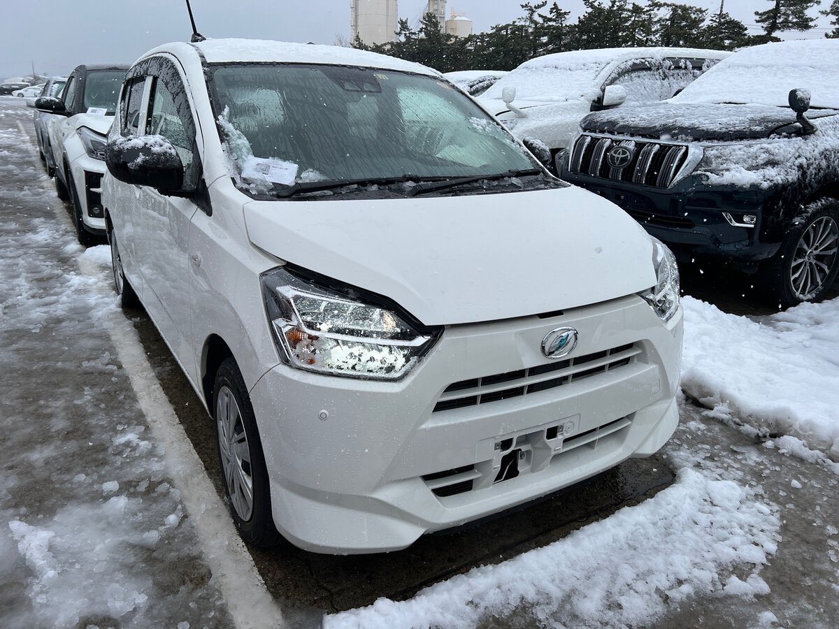 Фото внешности и салона, листайте.