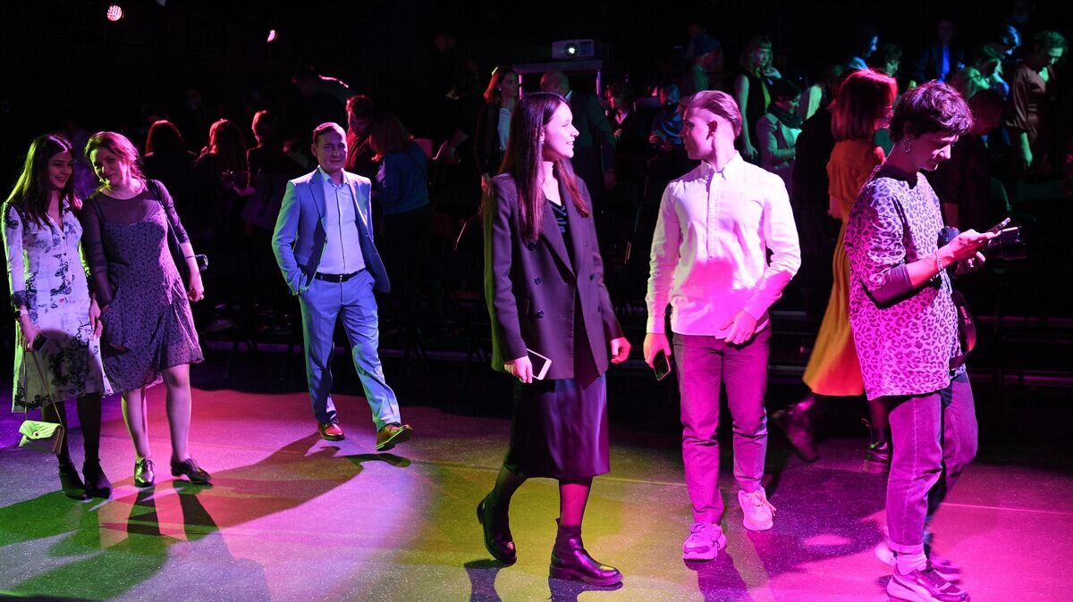    Зрители перед спектаклем © РИА Новости / Алексей Майшев