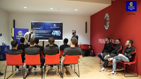 Обучение eFootball 2023 для команды киберспортсменов AC Milan
