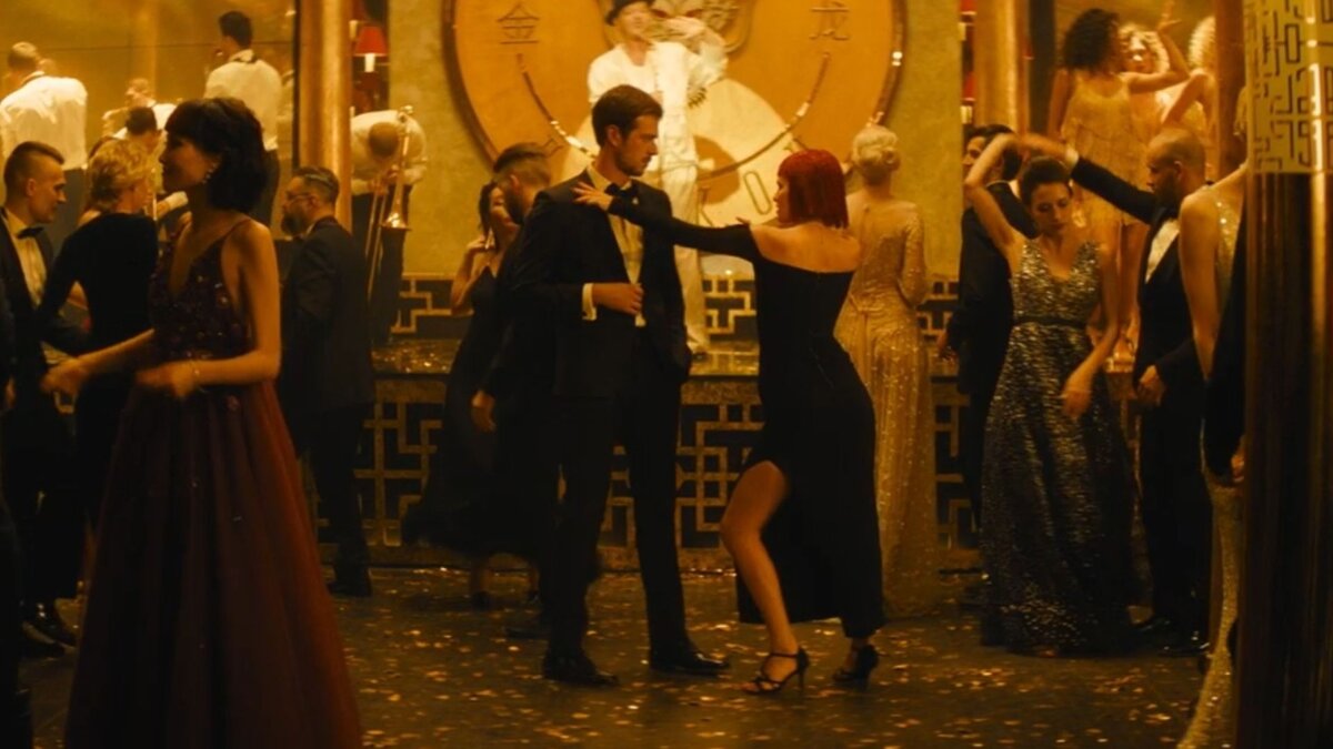 Это что, Бэтмен и Кошка?..