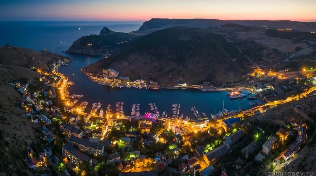 Крым. Балаклава (фото из открытых источников).