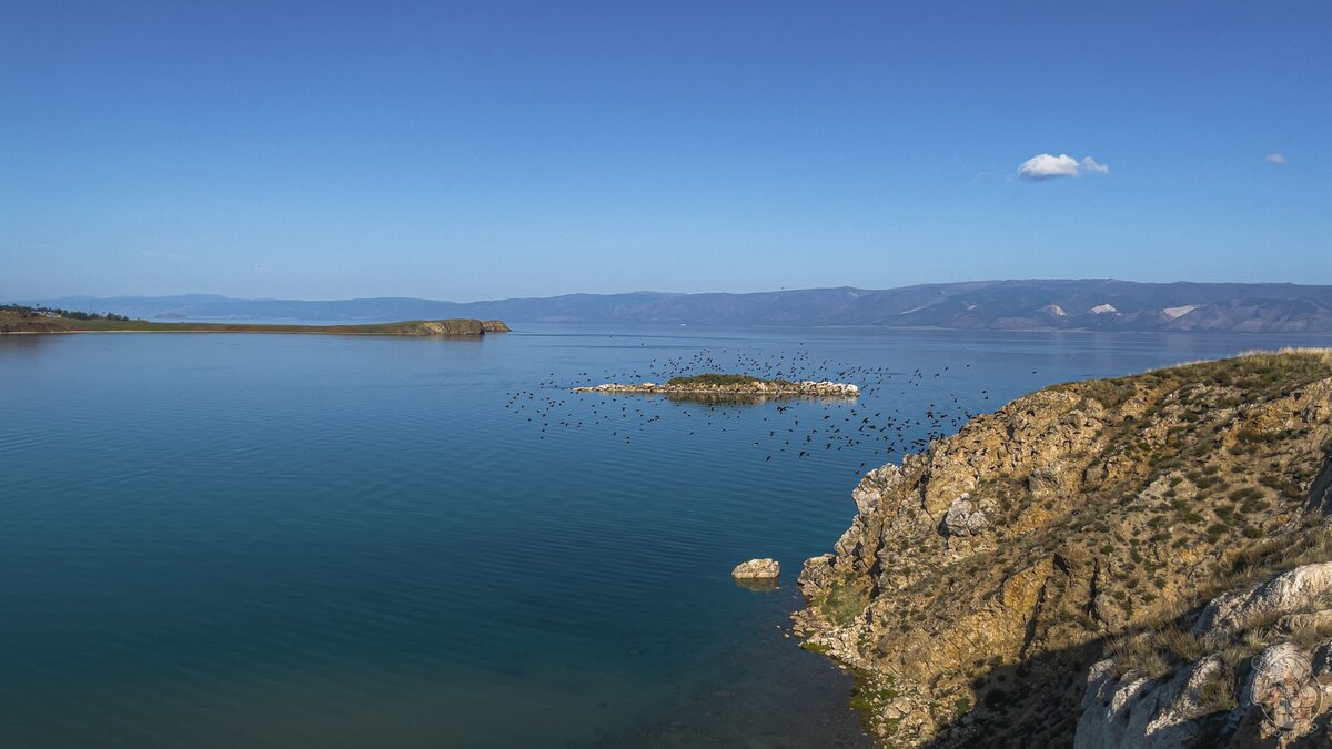 Путешествуем по Байкалу вокруг Ольхона на моторной лодке. Стоит ли авантюра усилий, что смотреть и "какие подводные"?