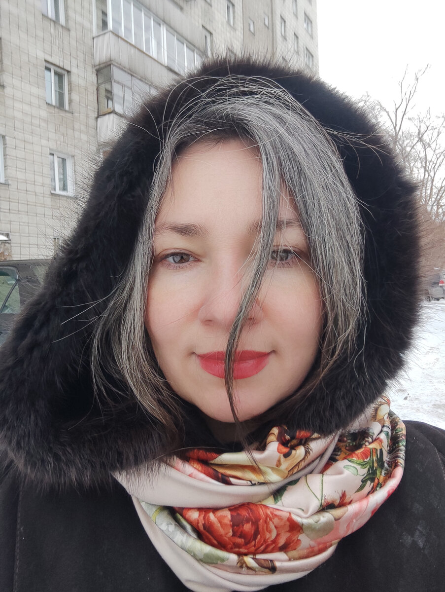 Я одна из тех, кто тоже решил порвать с порочным кругом: краска -лечение.
