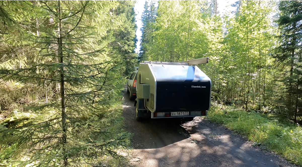 Коробок пробирается к заветному месту стоянки