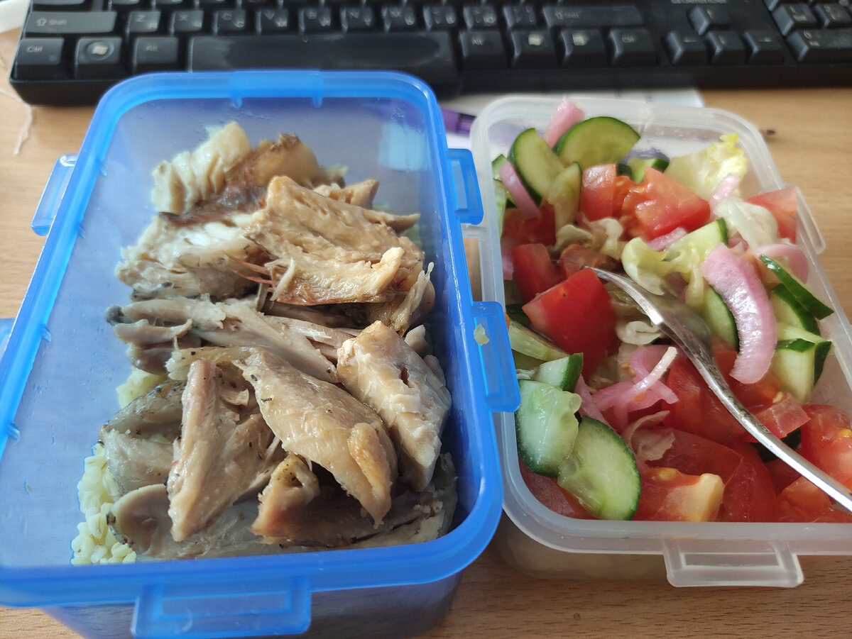 тут остатки окуня и мясо голени