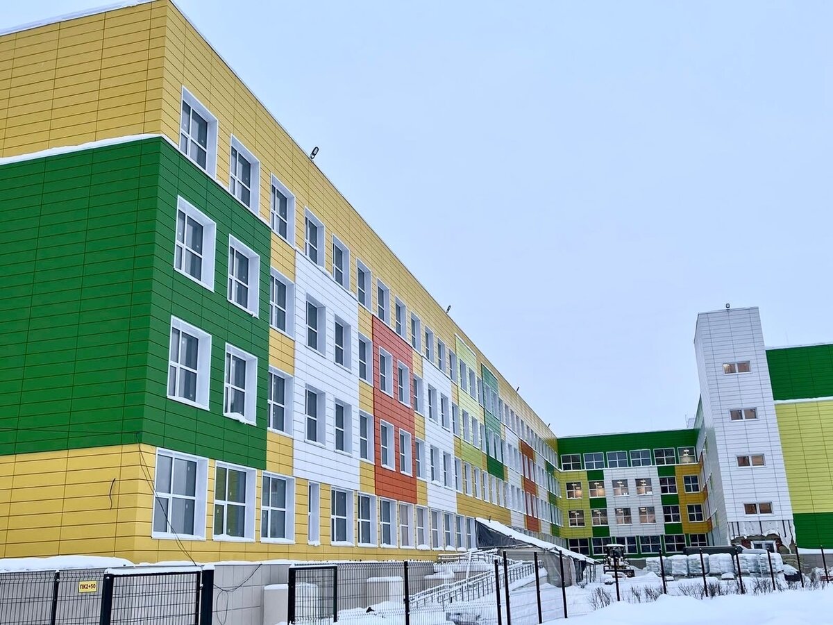    Новая школа почти готова