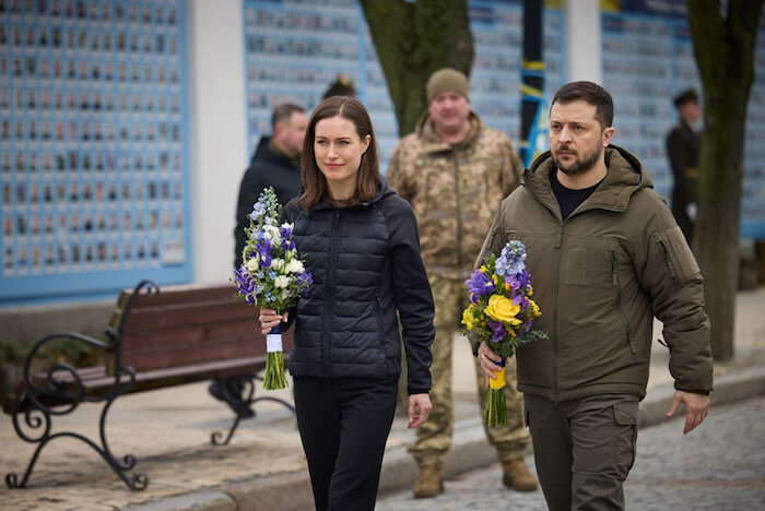 Премьер-министр Финляндии Санна Марин и президент Украины Зеленский.  