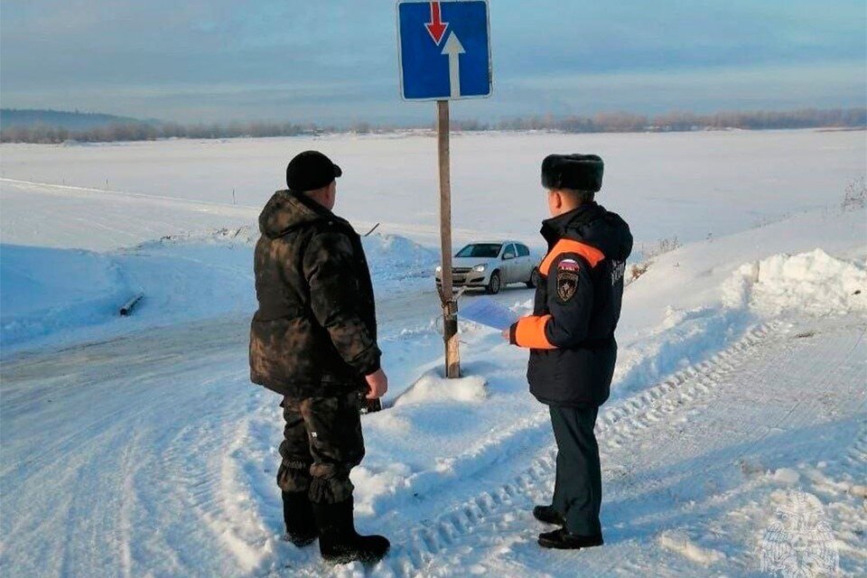     Грузоподъемность ледовой переправы через Каму снижена  пресс-служба ГУ МЧС по Удмуртии