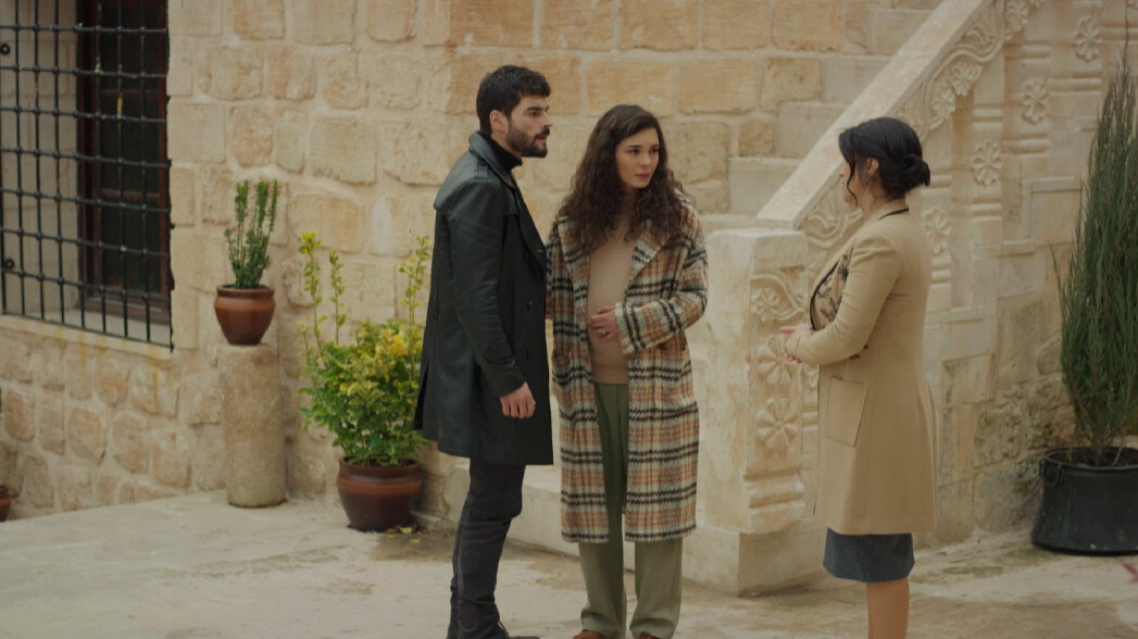 Ветреный hercai. Ветреный 6. Краткое содержание ветренного. Дильшах ветреный. Миран ветреный.