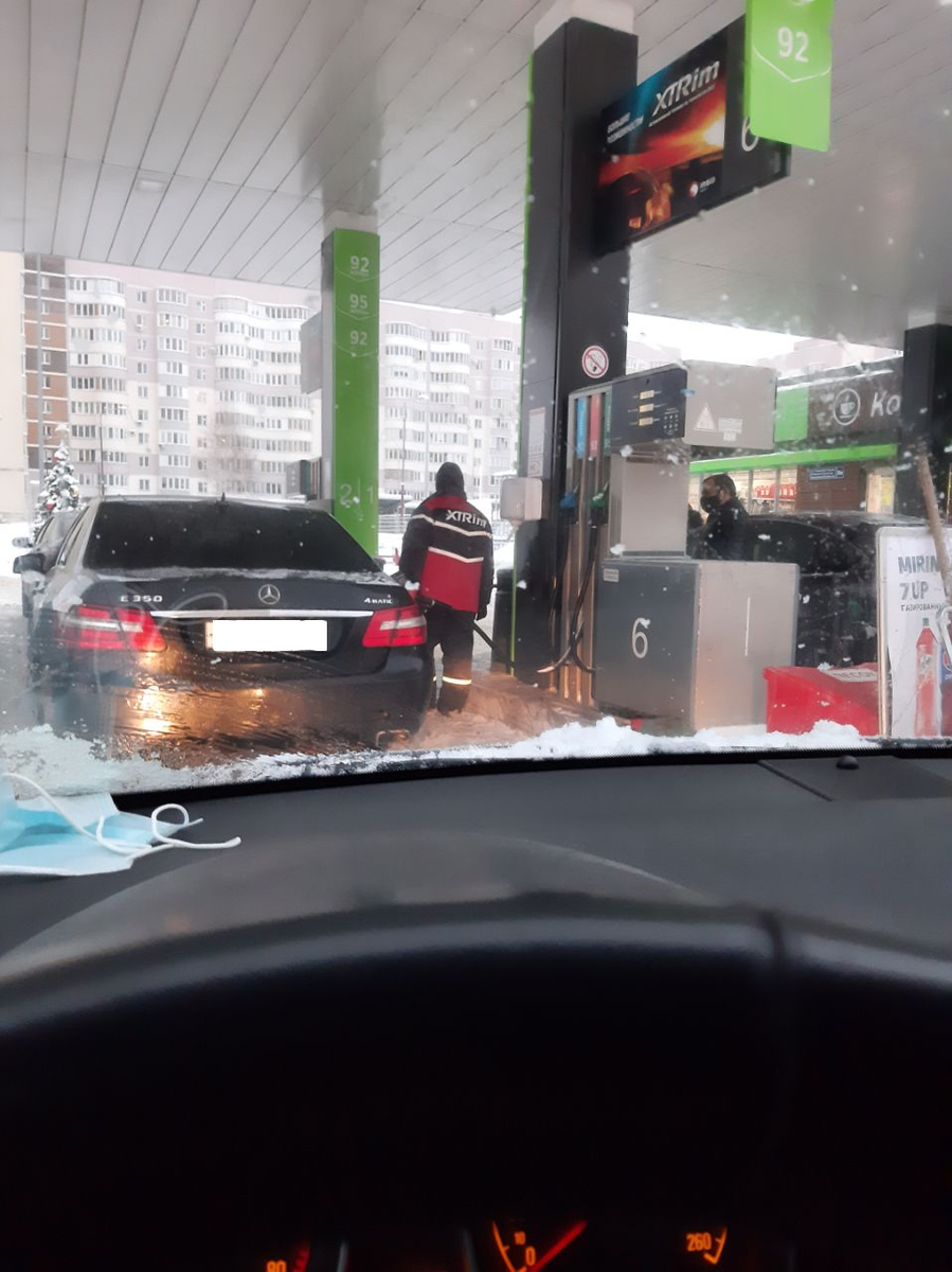 Заправился 92 бензином, появился Check Engine. Можно ли заправлять  двигатели под 95, 92-ым бензином | Автобаза - канал про авто | Дзен