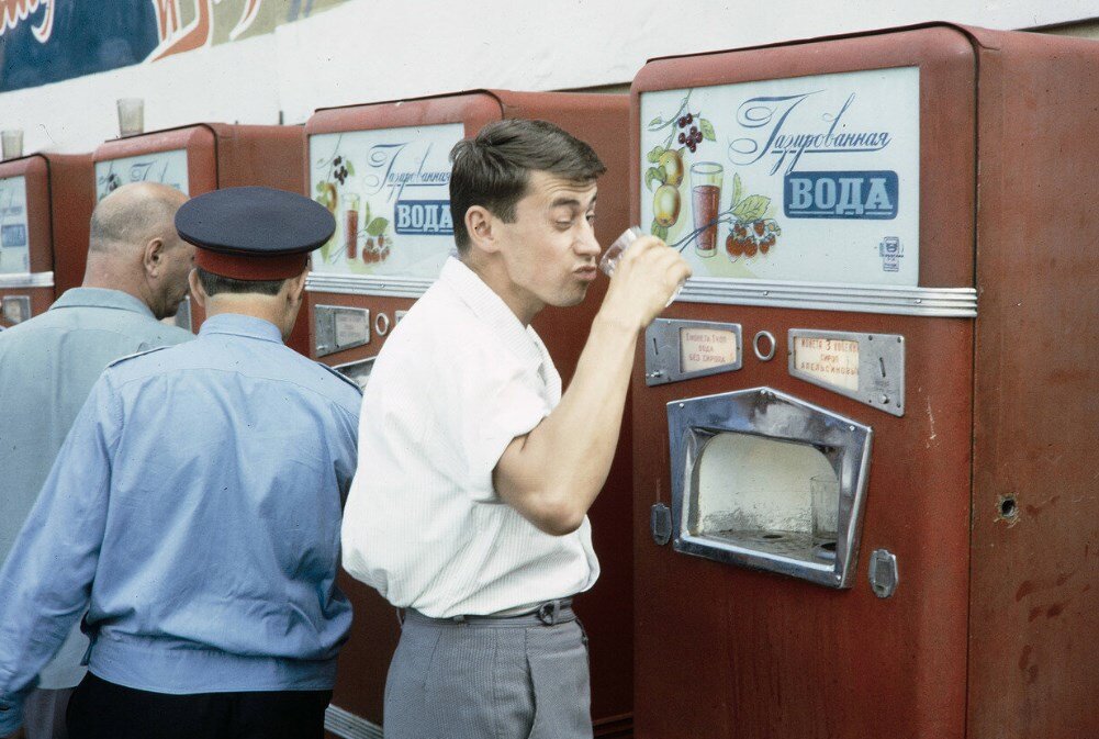 Вы тоже почувствовали вкус настоящей Советской газировки когда посмотрели на фото?