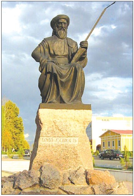 Памятник Деде Горгуду в Нахчыване