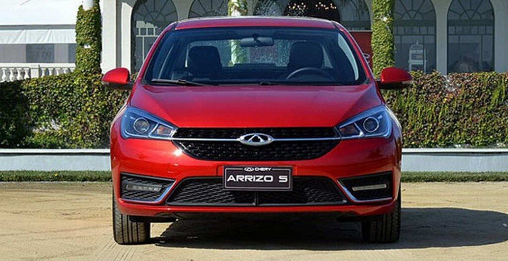Chery Arrizo 5 - одна из моделей, попавших под гарантию на мотор. Фото chinacars24.ru