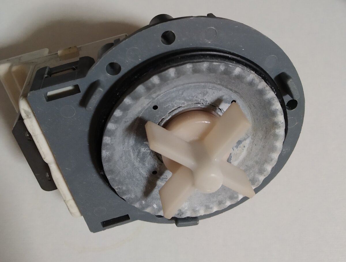 Насос сливной (помпа)