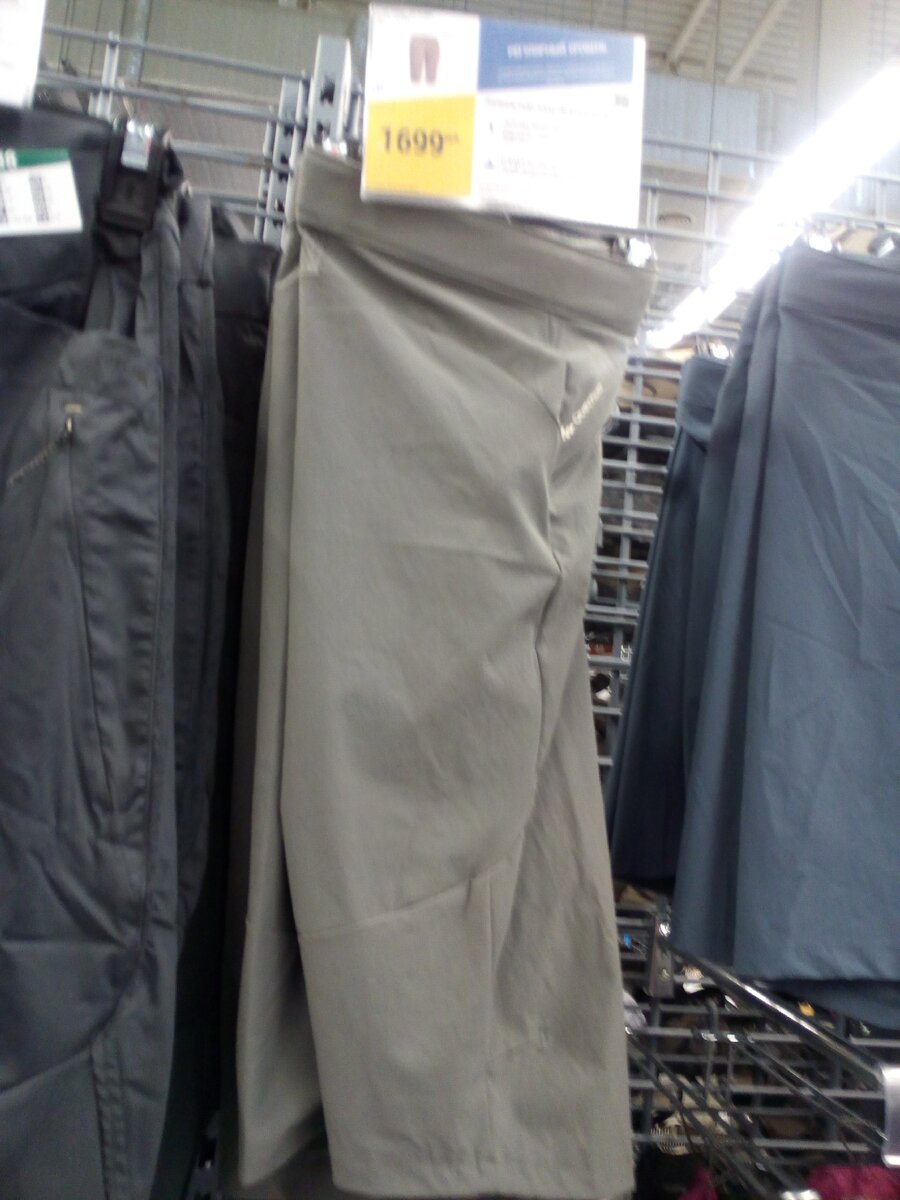 Шорты до колен хороши будут на любой фигуре.